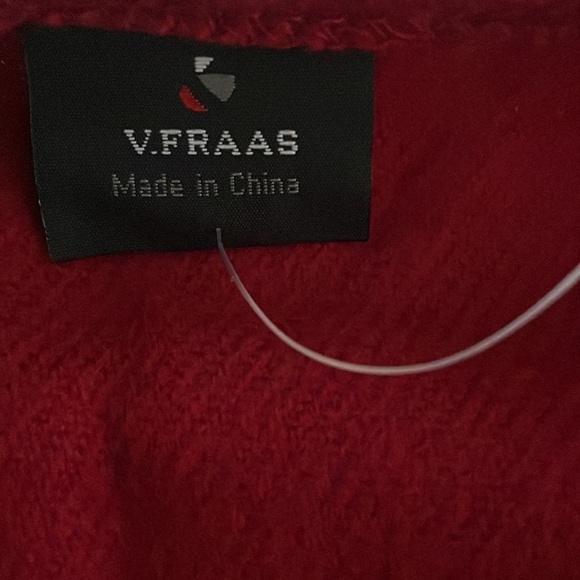 Beautiful Autumn Red Cape Fringe Hem One Size - Picture 5 of 5